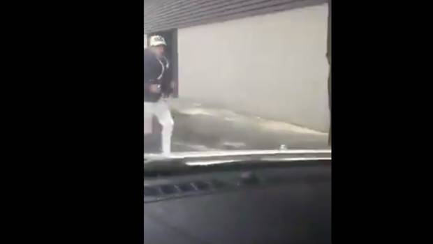 VIDEO: Captan otro asalto a conductor en Avenida Constituyentes. Noticias en tiempo real