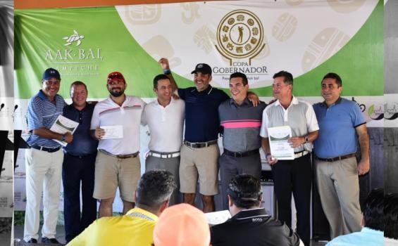 Reciben golfistas premio por Copa Gobernador de golf 2018. Noticias en tiempo real