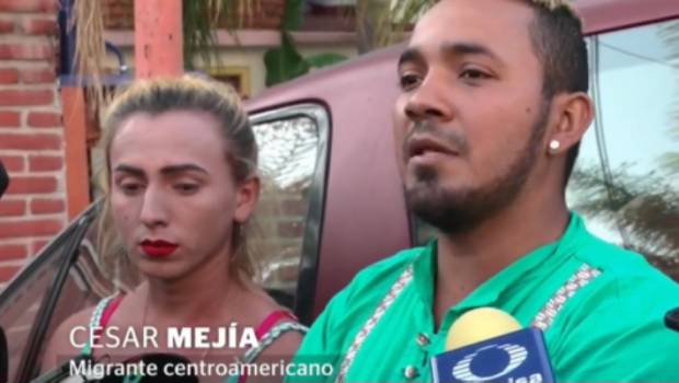 Con discriminación, reciben en Tijuana a contingente LGBT de la caravana migrante. Noticias en tiempo real