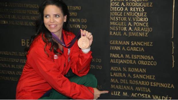 ¡Ya es oficial! Luz Acosta recibe medalla olímpica de Londres 2012. Noticias en tiempo real