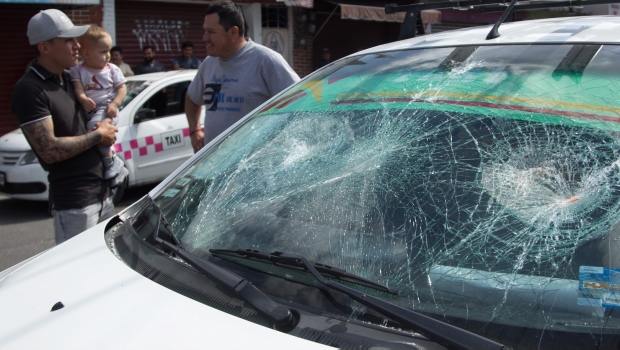 Identifican a 14 policías capitalinos por irrupción en San Juanico. Noticias en tiempo real