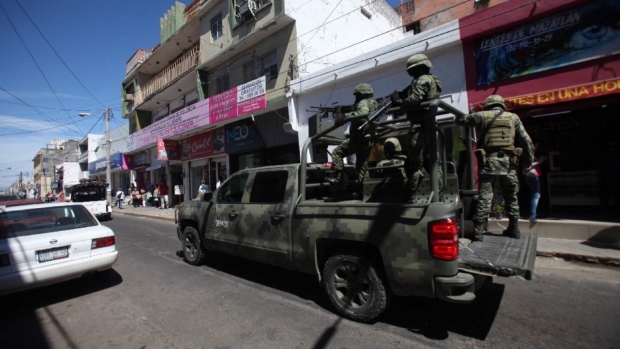 Concentran a Policía Militar de Sinaloa en Culiacán. Noticias en tiempo real