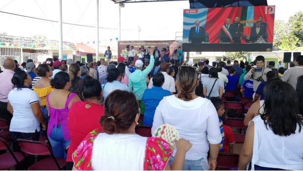 El otro AMLOfest: en Tepetitán también festejaron la presidencia de AMLO. Noticias en tiempo real