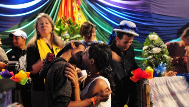 Presenta Morena en Sinaloa iniciativa de matrimonio igualitario. Noticias en tiempo real