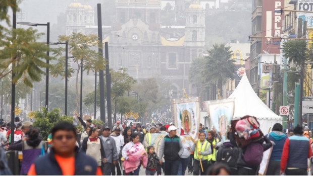 Hay alrededor de 4.6 millones de peregrinos en la Basílica de Guadalupe. Noticias en tiempo real