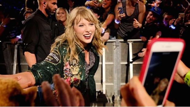 Taylor Swift detecta a sus 'haters' con Reconocimiento Facial. Noticias en tiempo real