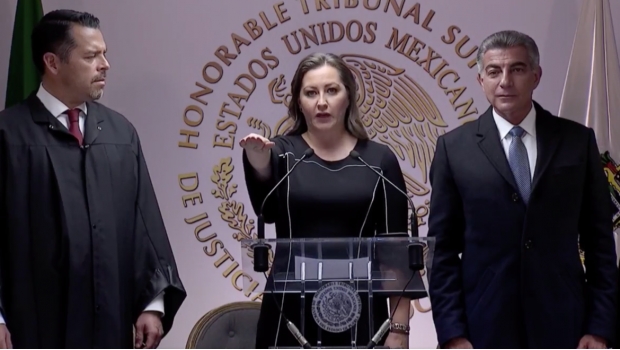 Rinde protesta Martha Erika Alonso como gobernadora de Puebla. Noticias en tiempo real