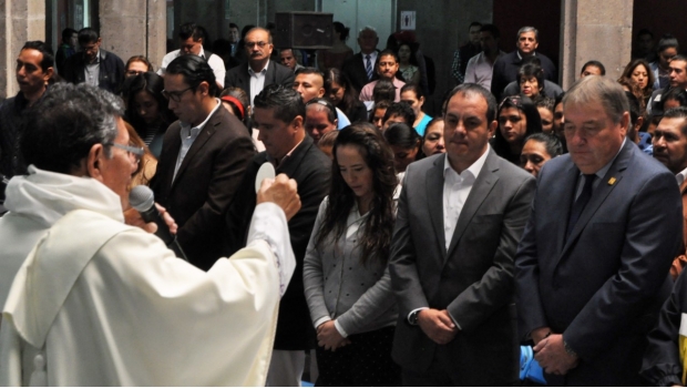 Denuncian ante Segob a Cuauhtémoc Blanco por realizar misa en Palacio de Gobierno. Noticias en tiempo real