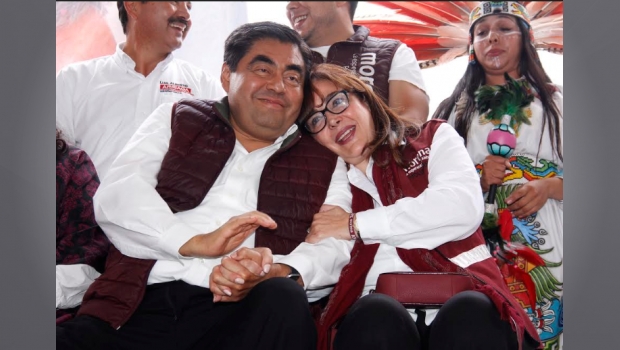 Puebla: Barbosa, por la libre, traicionando a AMLO. Noticias en tiempo real