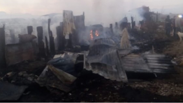Mueren dos en incendio en el Bordo de Xochiaca. Noticias en tiempo real