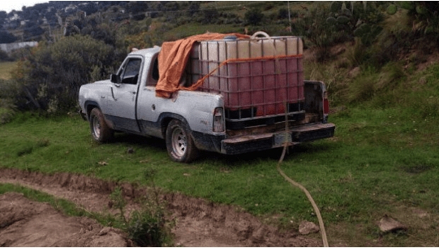 Asegura policía estatal mil 800 litros de combustible robado en Oaxaca. Noticias en tiempo real