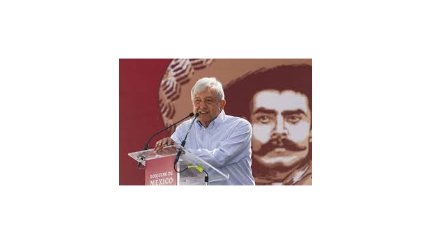 AMLO Todas las encuestas publicadas, destacadamente la del diario Reforma, aseguran que la sociedad apoya a López Obrador en el combate al huachicol y que está dispuesta a pagar el costo de hacer fila en las gasolineras. ¿No lo ven los directores de los medios?