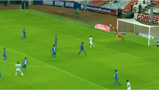VIDEO: Ángel Mena hace efectiva la 'Ley del Ex' con un golazo ante Cruz Azul. Noticias en tiempo real