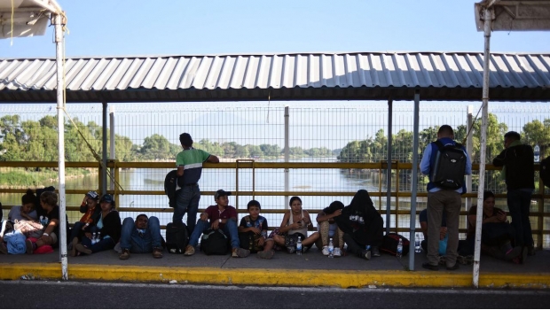 Ingresan mil 500 centroamericanos a México sin tramitar visa humanitaria. Noticias en tiempo real