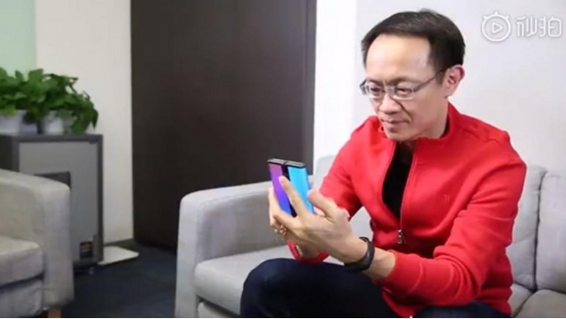 VIDEO: Xiaomi presume su prototipo de smartphone flexible. Noticias en tiempo real