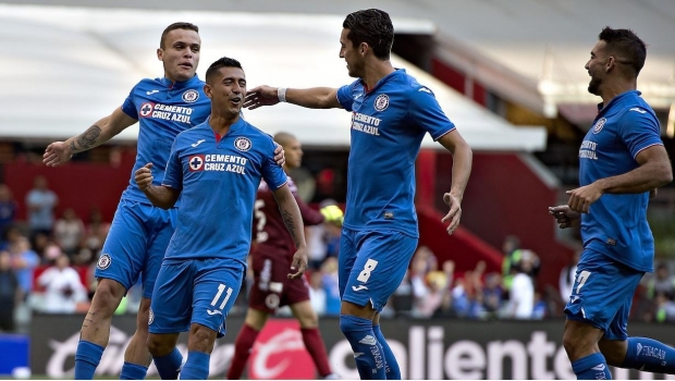 Cruz Azul vuelve a ganar en el Estadio Azteca gracias a Jesús Corona. Noticias en tiempo real