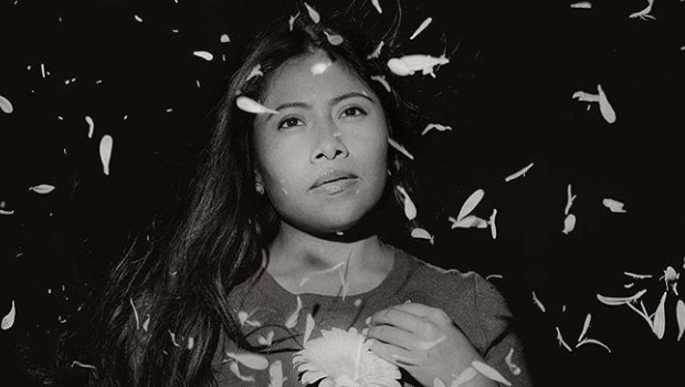 Yalitza Aparicio recibe una insólita petición por parte de Bradley Cooper Yalitza Aparicio recibe una insólita petición por parte de Bradley Cooper