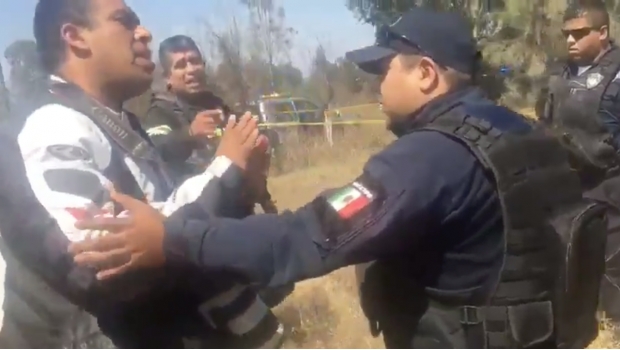 VIDEO: Policías de Neza agreden con gas pimienta a periodistas. Noticias en tiempo real