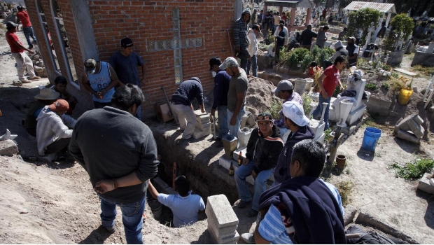 Ascienden a 132 los muertos por explosión de toma clandestina en Tlahuelilpan. Noticias en tiempo real