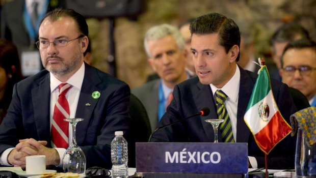 Denunciarán a Peña Nieto ante Fiscalía por sobornos del "Chapo". Noticias en tiempo real