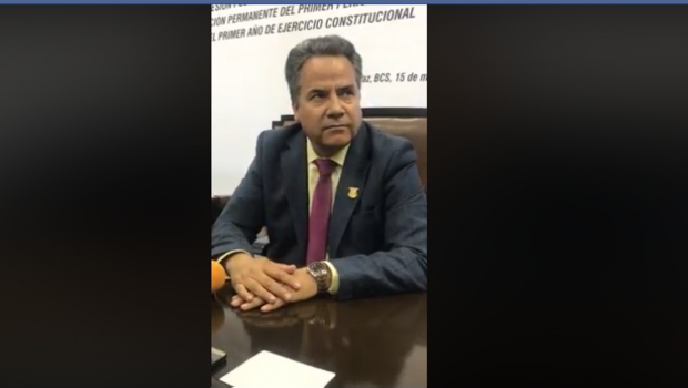 Diputado de BCS confronta a reportero (VIDEO). Noticias en tiempo real