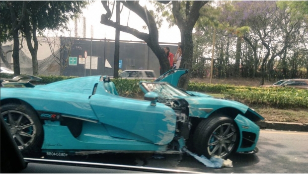Koenigsegg valuado en 30 mdp y chocado en Reforma es de Carlos Peralta. Noticias en tiempo real