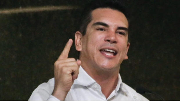 Gobernador de Campeche pide licencia; busca dirigencia del PRI. Noticias en tiempo real