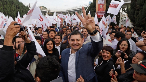 Armenta presentará queja por parcialidad de Yeidckol en Puebla. Noticias en tiempo real