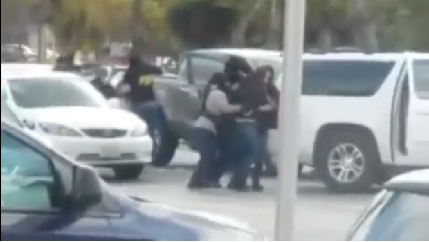 VIDEO: Captan secuestro a plena luz del día en calles de Tijuana. Noticias en tiempo real