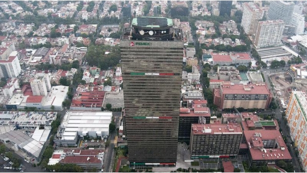 Tres consejeros de Pemex podrían renunciar por diferencias con AMLO: WSJ