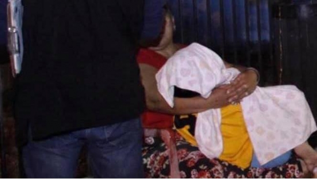 Muere en los brazos de su madre; le habrían negado atención médica en Mérida. Noticias en tiempo real