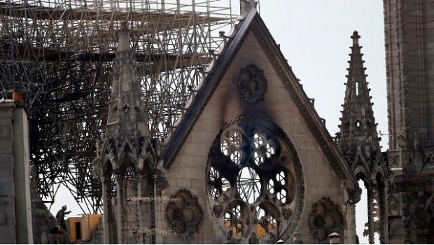 Corto circuito sería el origen del fuego en Notre Dame. Noticias en tiempo real
