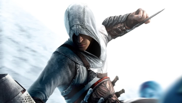 Fan de Assassin's Creed es arrestado por usar armas reales en disfraz. Noticias en tiempo real