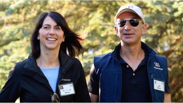 Amazon: Tras divorcio, MacKenzie Bezos donará la mitad de su fortuna. Noticias en tiempo real