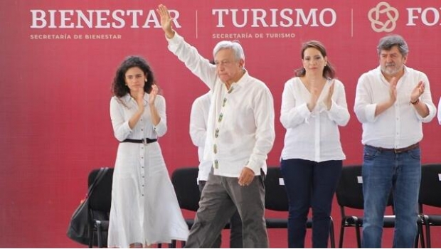 VIDEO: AMLO anuncia venta de casa de descanso presidencial en Cozumel. Noticias en tiempo real