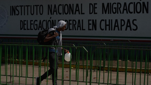Han despedido a 500 agentes de Migración por corrupción. Noticias en tiempo real