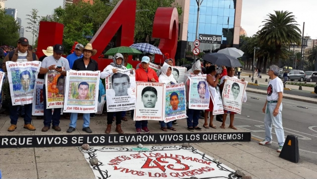 "Que la CNDH no se meta en la nueva investigación"; A 57 meses de Ayotzinapa. Noticias en tiempo real