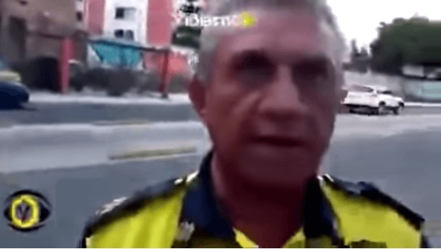VIDEO: Policía de tránsito insulta y llama secuestrador a ciudadano que lo grabó con su celular. Noticias en tiempo real