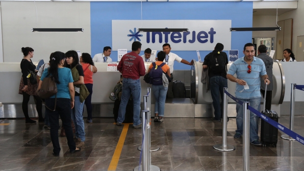 Confirma SAT que está en proceso de cobro por adeudo fiscal de Interjet